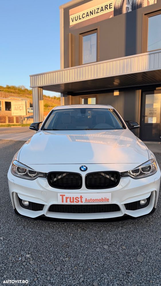 BMW Seria 3 320d Aut. Sport Line - 2
