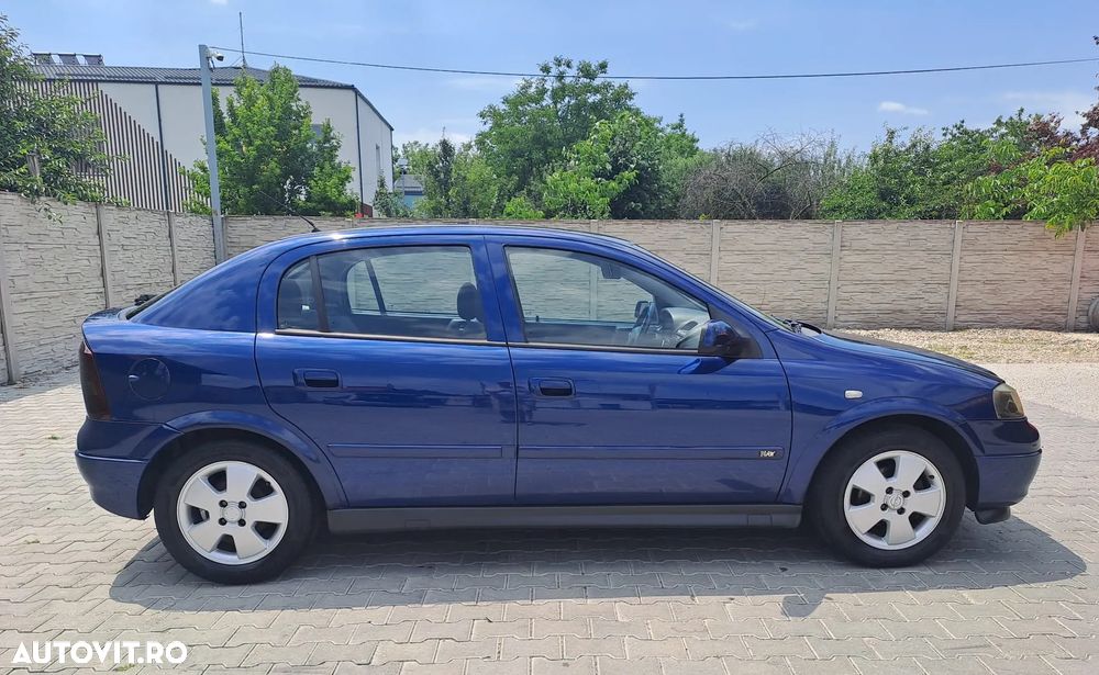 Opel Astra 1.7 CDI Enjoy - 3