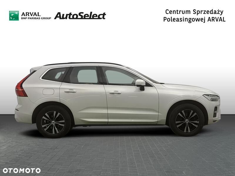 Volvo XC 60 B4 B Momentum Pro - 8