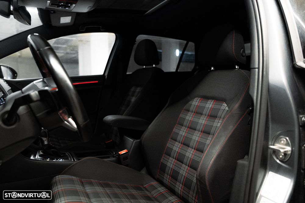 VW Golf GTI (BlueMotion ) DSG - 17