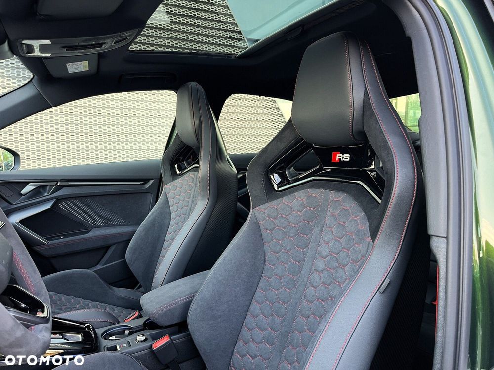Audi RS3 Limousine - 24