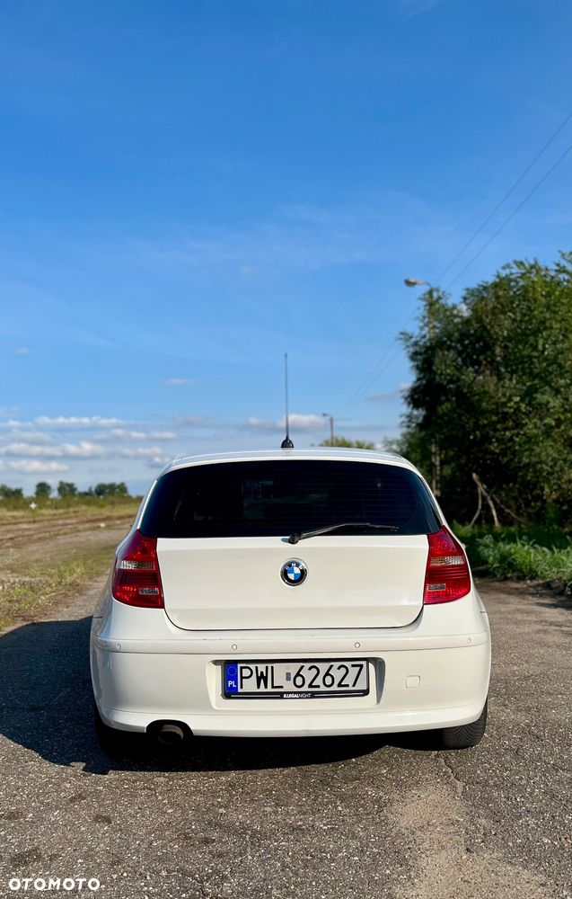 BMW Seria 1 118d - 4