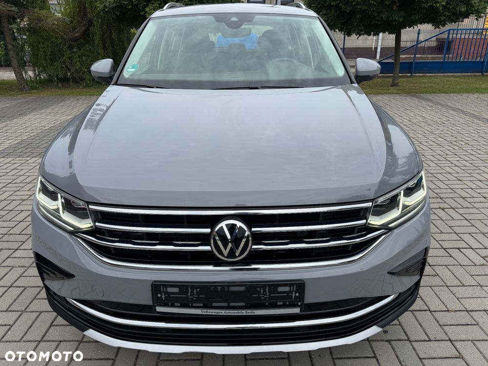Volkswagen Tiguan - 22