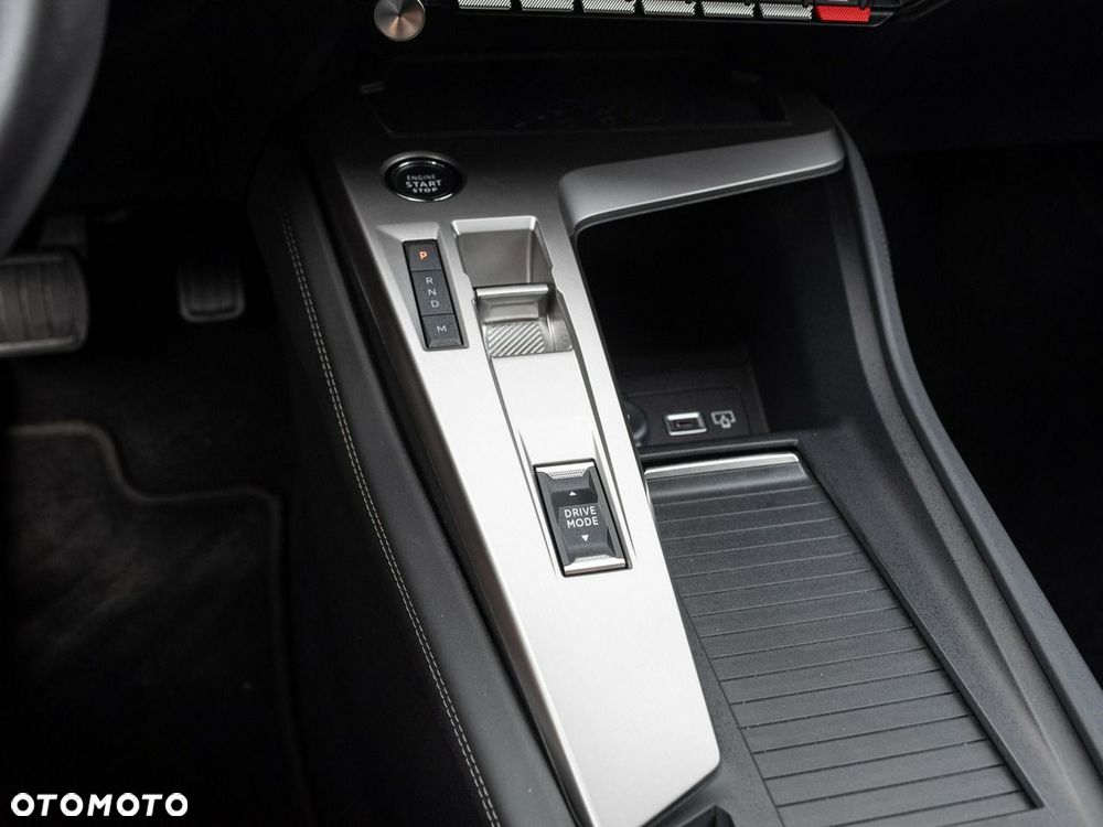 Peugeot 308 1.5 BlueHDi Allure Pack S&S EAT8 - 17