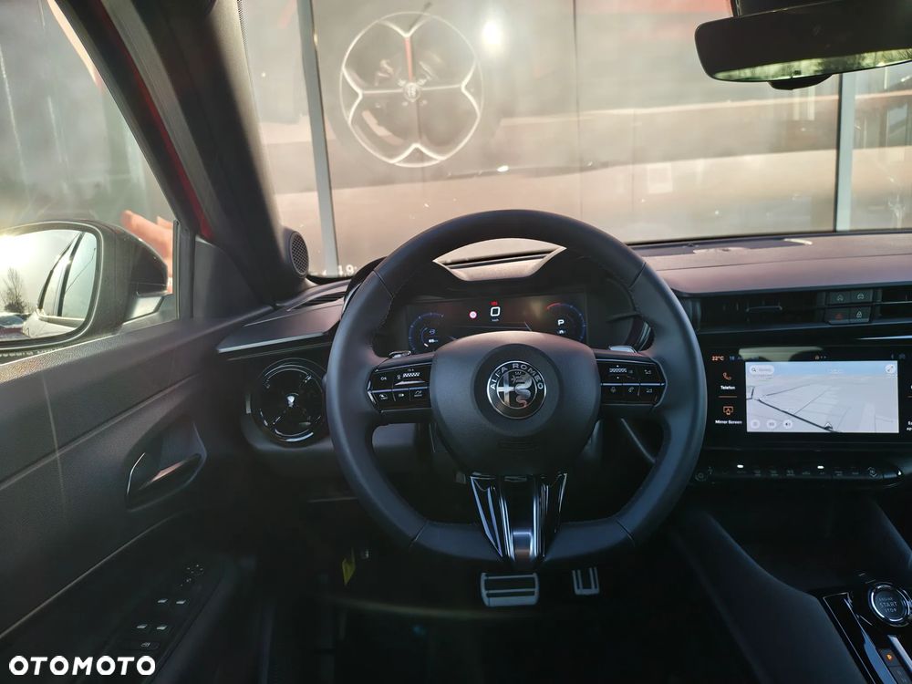 Alfa Romeo Junior 1.2 mHEV Ibrida Q4 eDCT - 7
