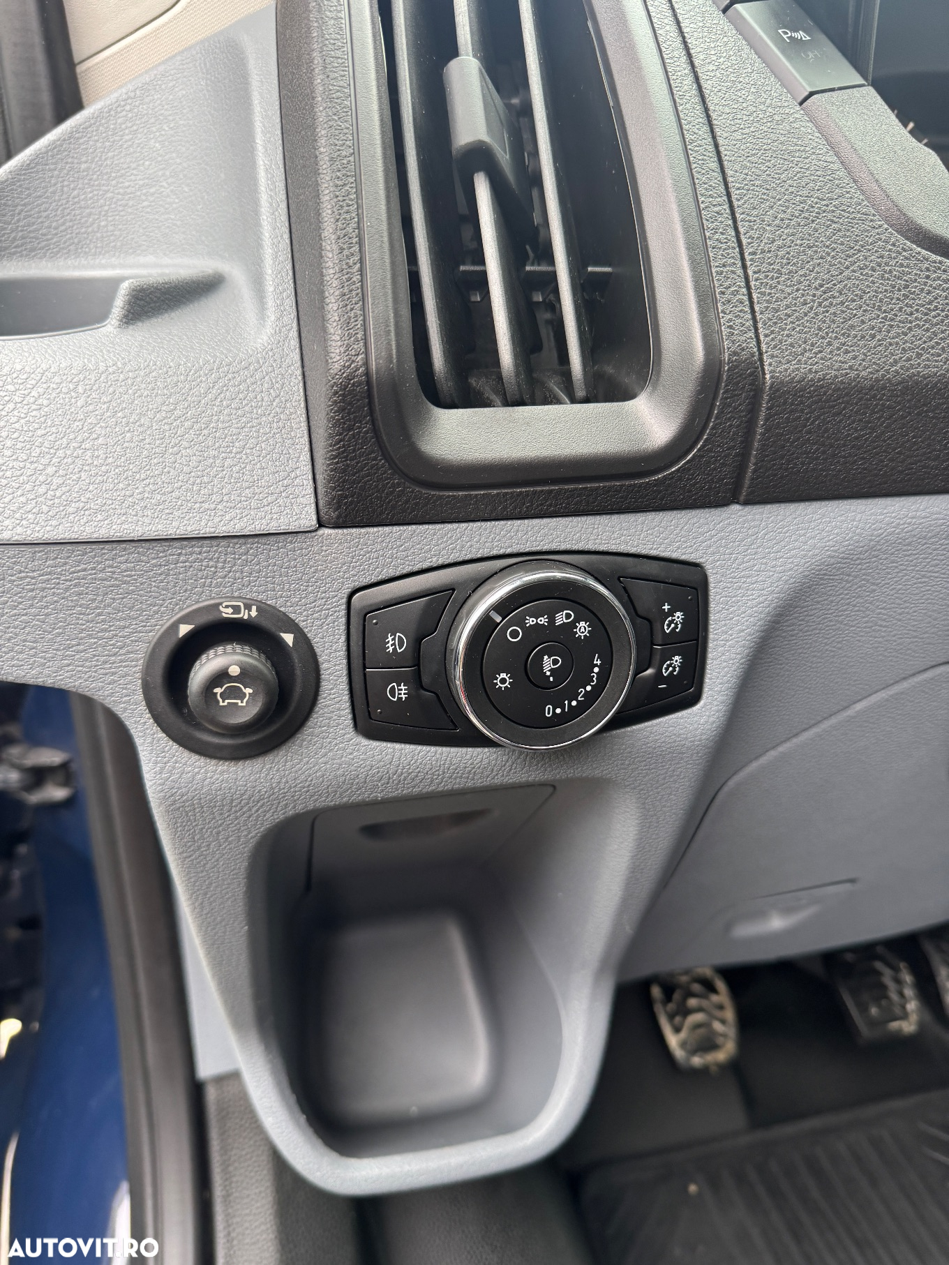 Ford Transit 330 L2H2 VA Trend - 11