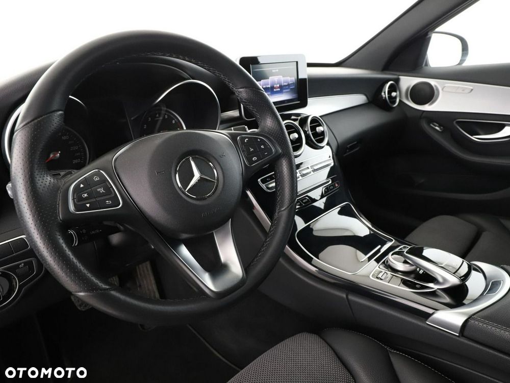Mercedes-Benz Klasa C 200 4Matic 9G-TRONIC Avantgarde - 15
