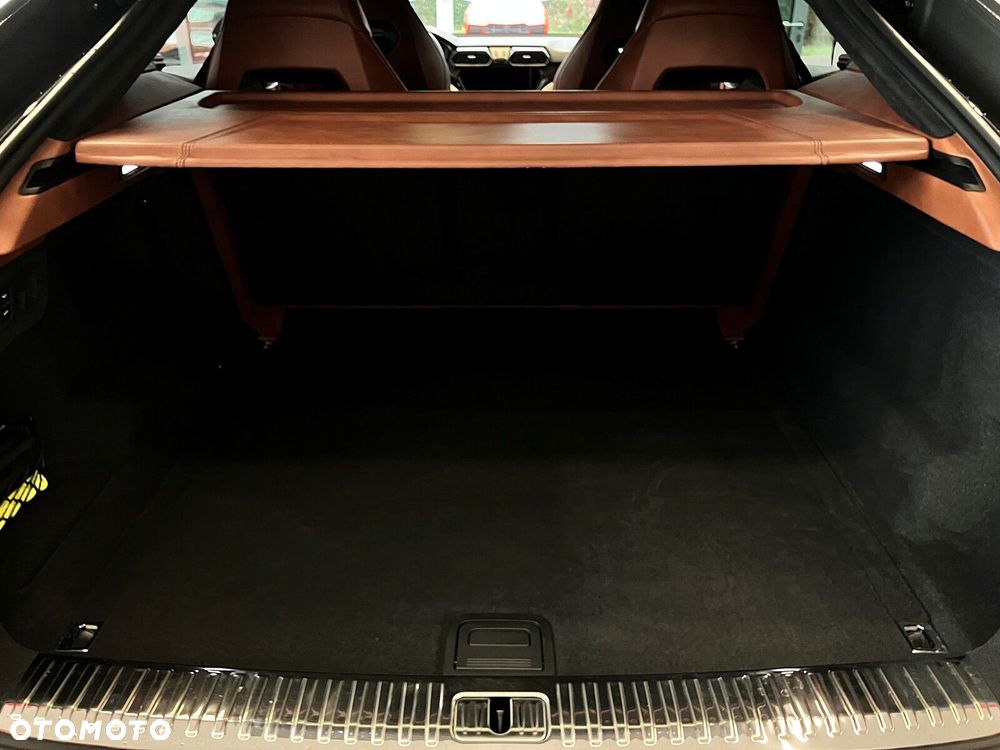 Lamborghini Urus - 31