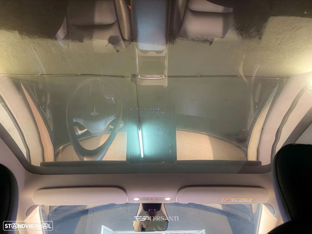 Tesla Model Y Long Range Dual Motor AWD - 18