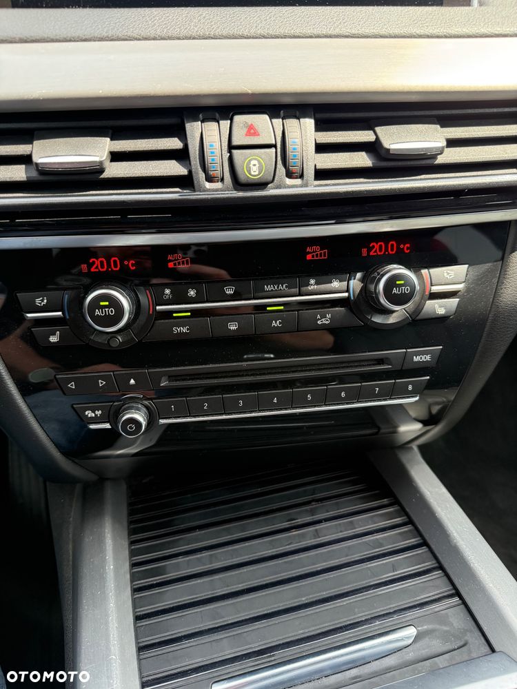 BMW X5 xDrive40d Sport-Aut - 34