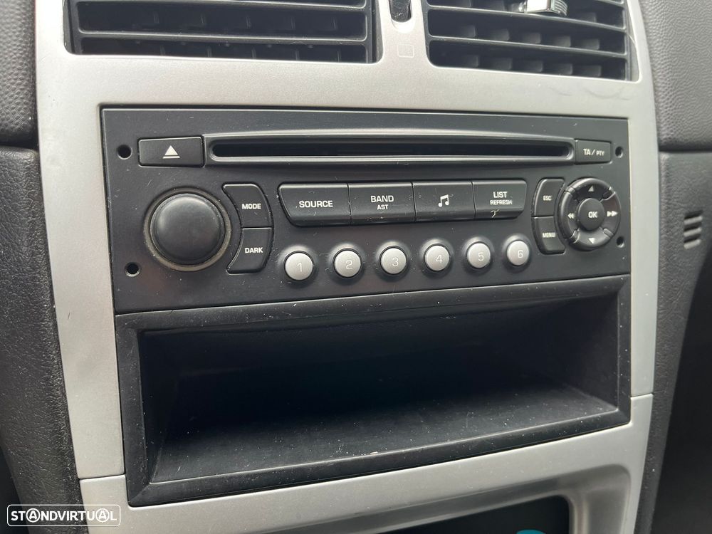 Peugeot 307 1.6 HDi Executive - 18