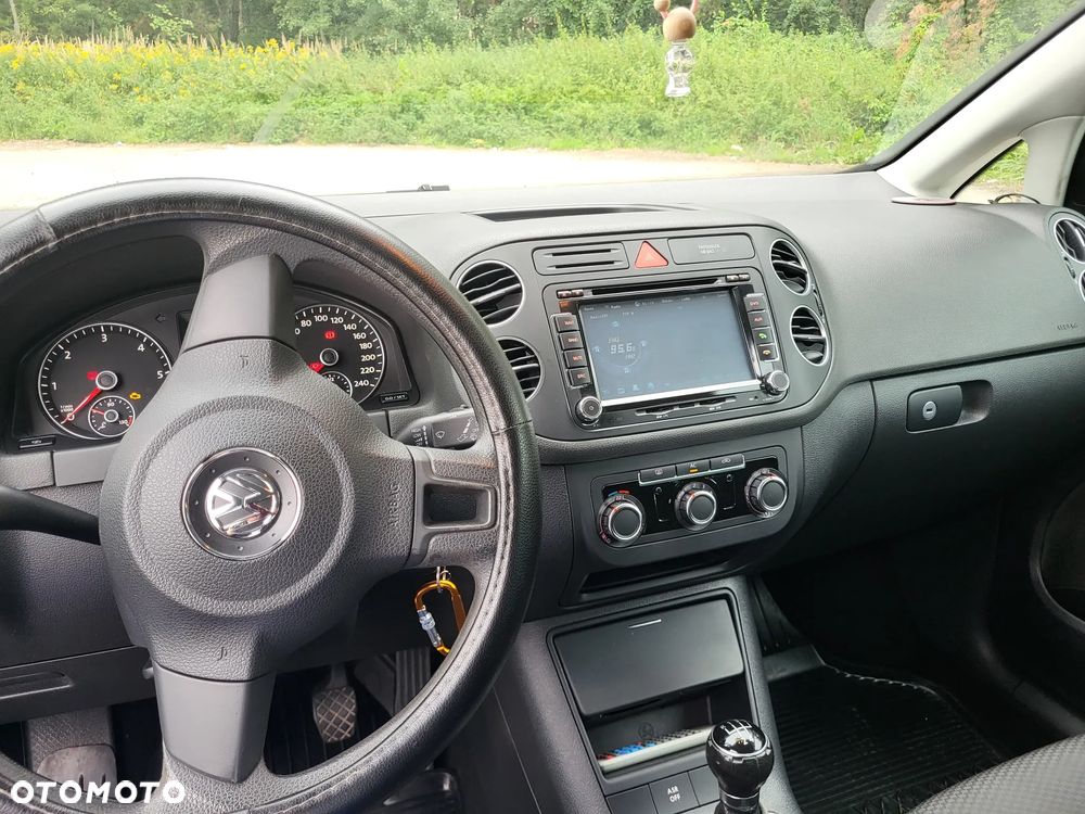 Volkswagen Golf Plus - 9