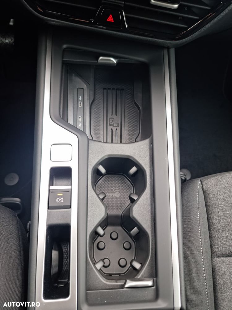 Volkswagen Passat 1.5 e-TSI OPF DSG - 16