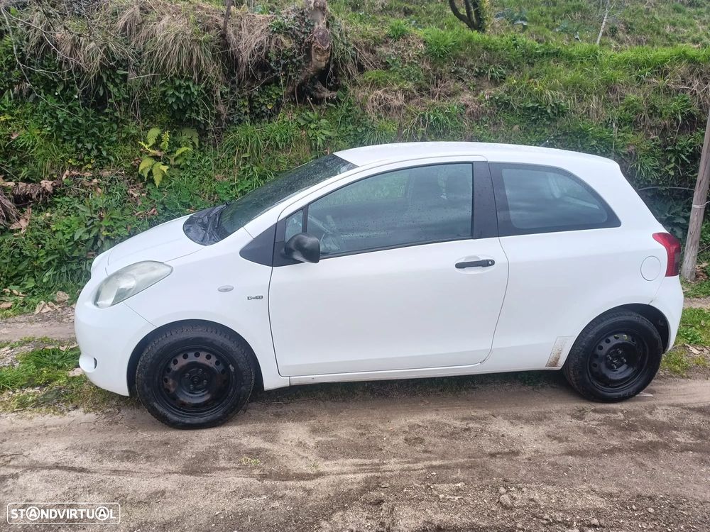 Toyota Yaris 1.4 D-4D AC Manual - 3