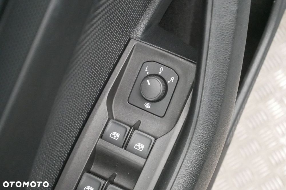 Skoda Octavia 2.0 TDI Ambition DSG - 28
