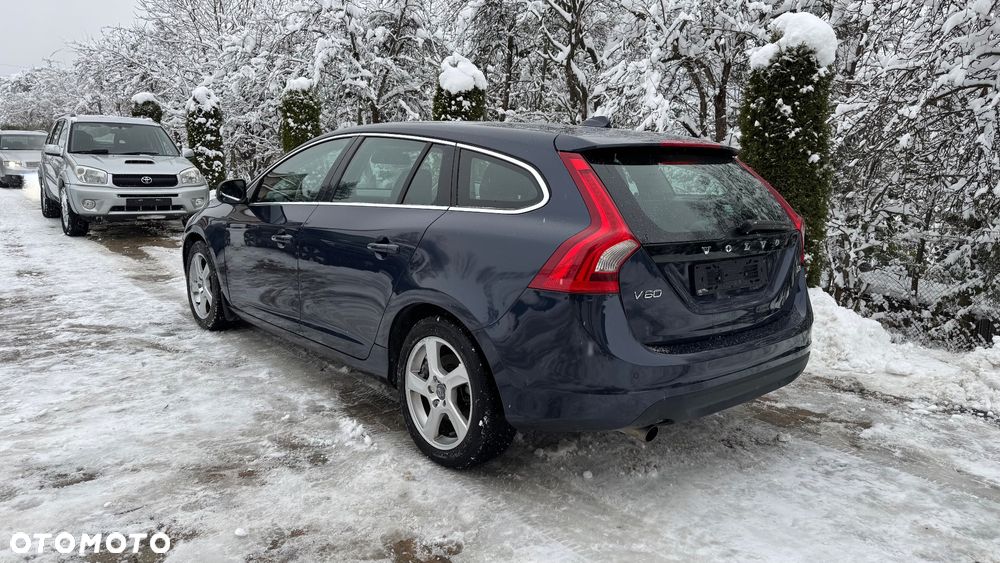 Volvo V60 D4 Momentum - 3