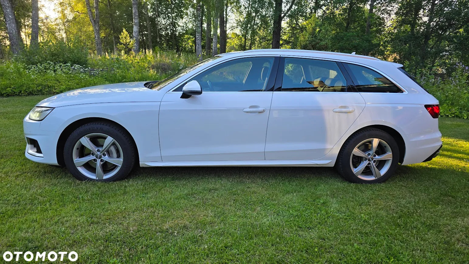 Audi A4 Avant 40 TDI quattro S tronic - 4