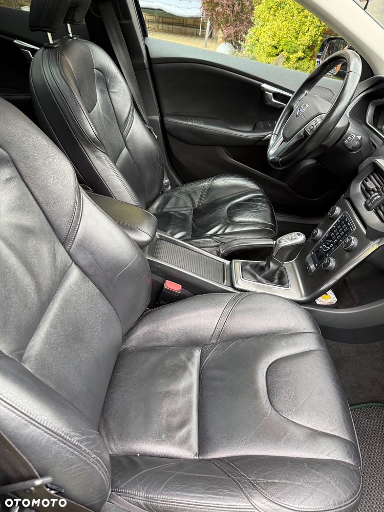 Volvo V40 D2 Summum - 10