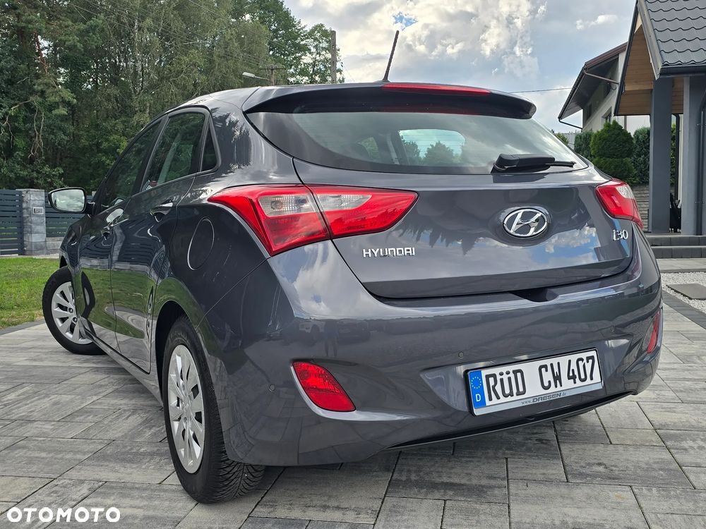 Hyundai i30 1.4 GO Plus - 10