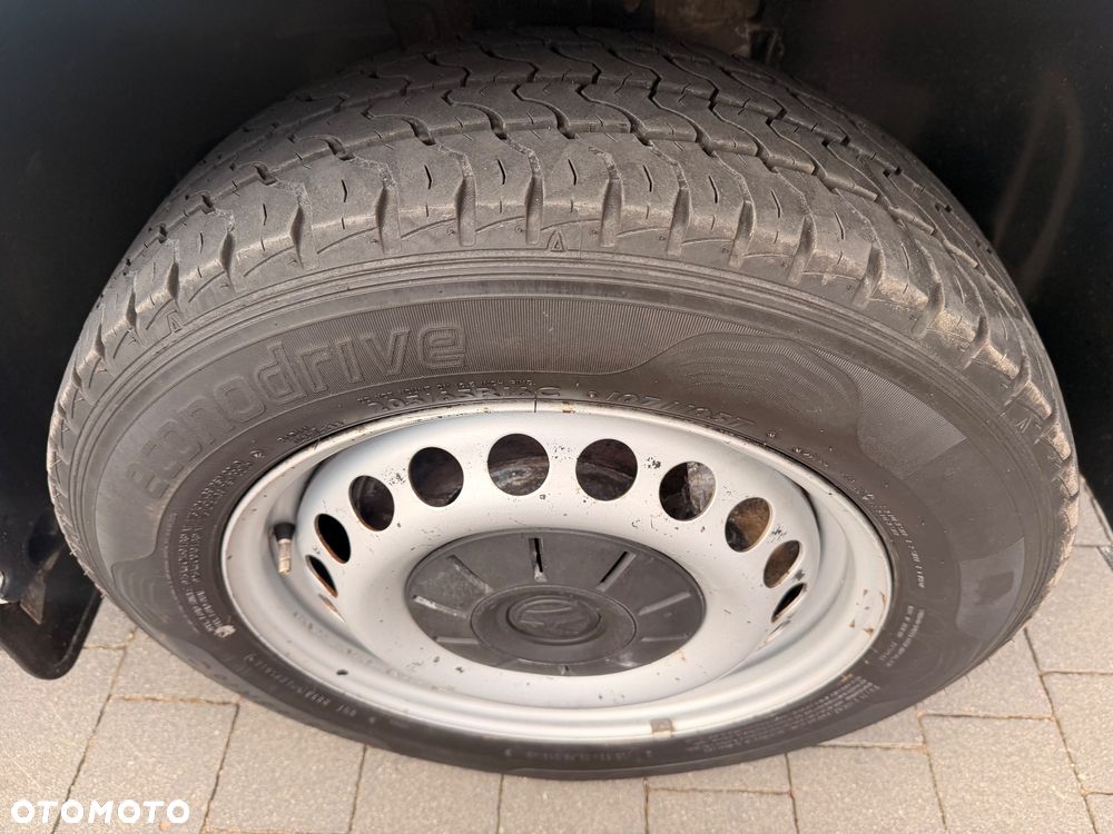 Volkswagen Transporter - 36