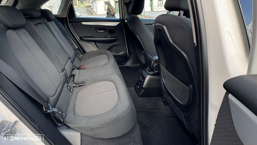 BMW 225xe Active Tourer Advantage - 17