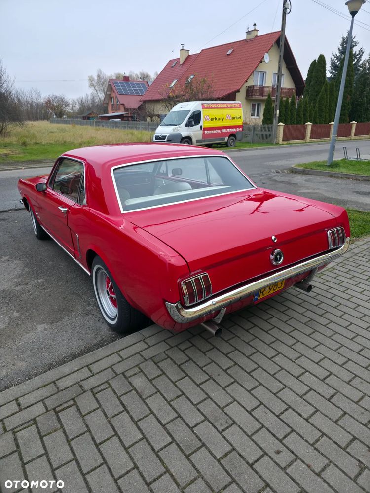 Ford Mustang - 3