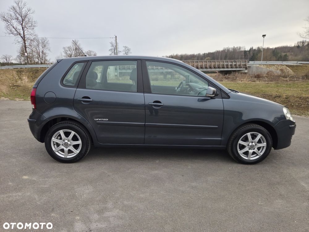 Volkswagen Polo - 4