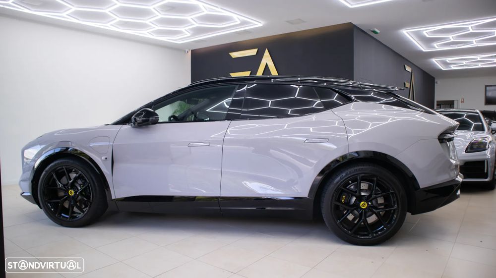 Lotus Eletre 600 - 3