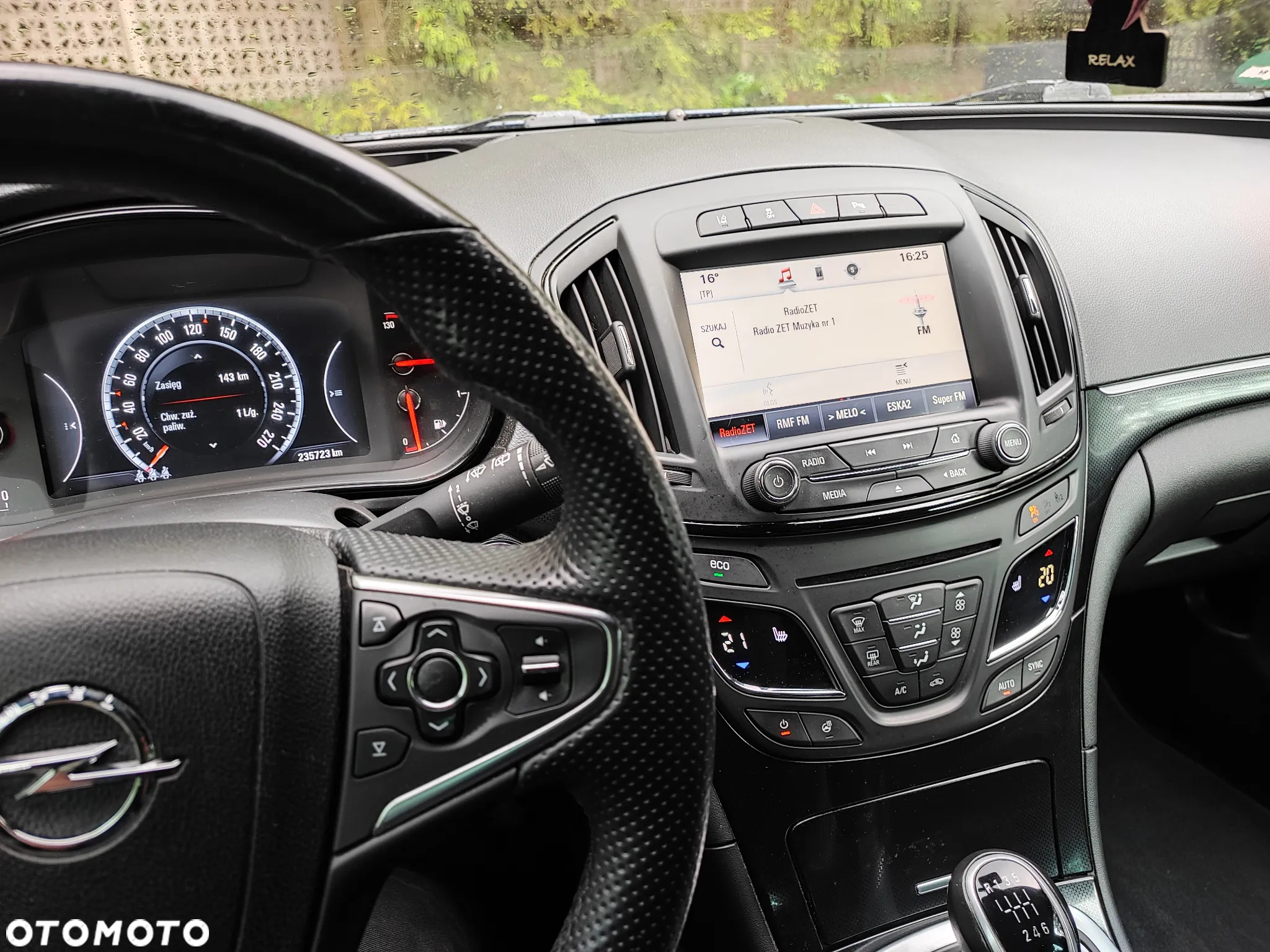 Opel Insignia - 8