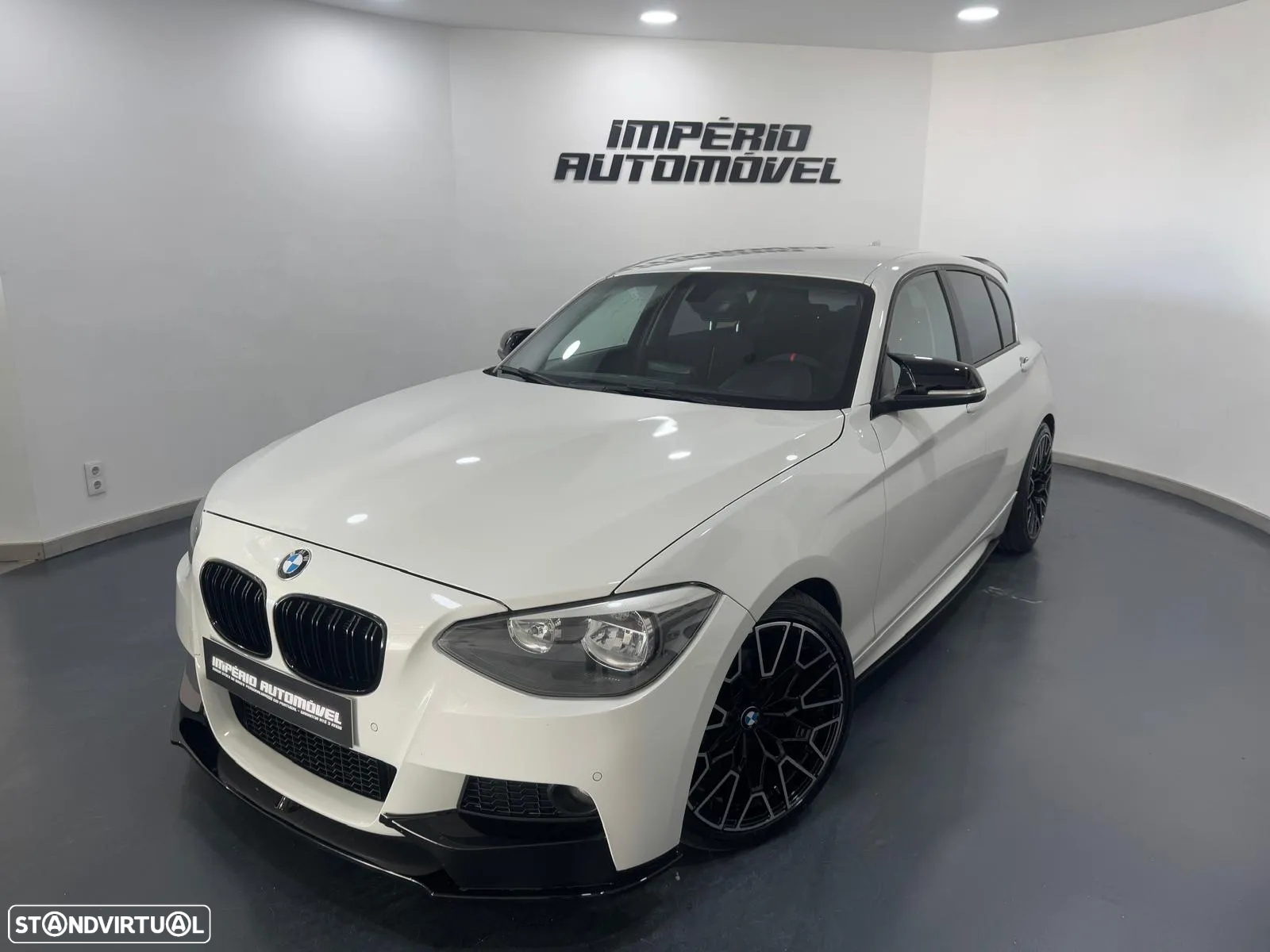 BMW 118 d Pack M - 2