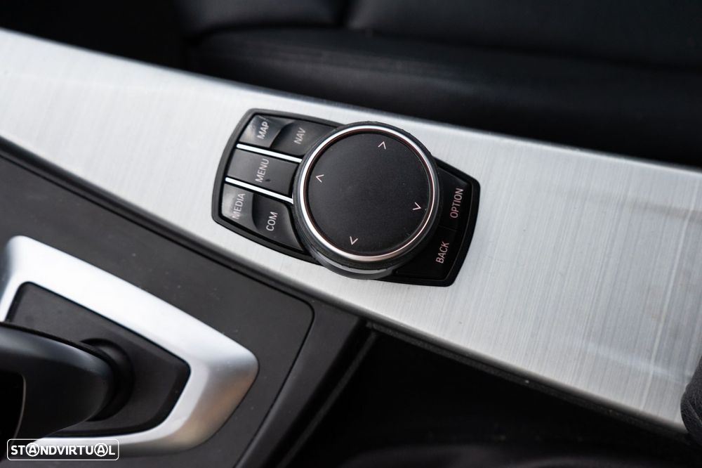 BMW 320 Gran Turismo d xDrive Sport-Aut. M Sport - 29