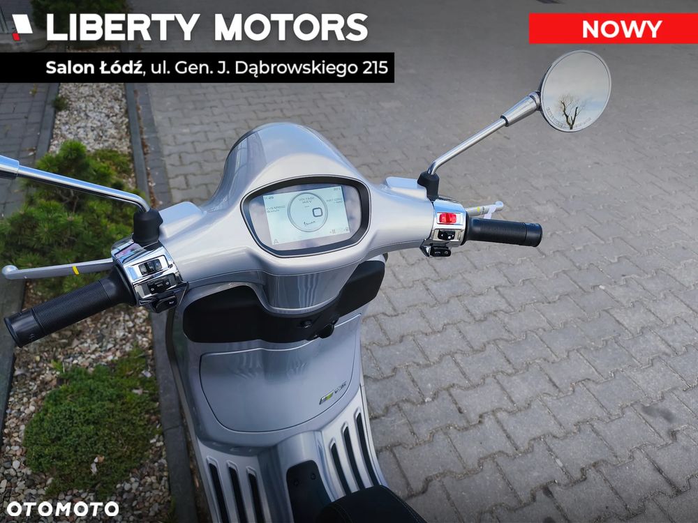 Vespa Primavera - 7
