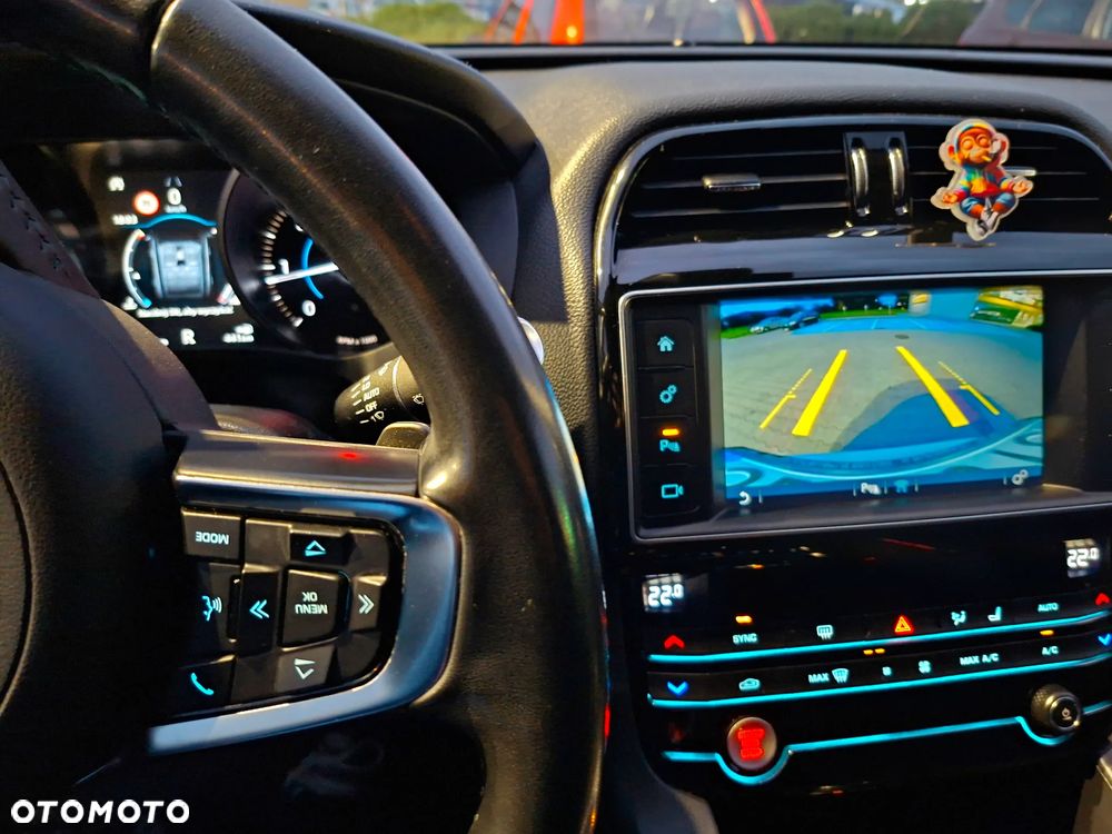 Jaguar F-Pace 2.0 i4D AWD Prestige - 36