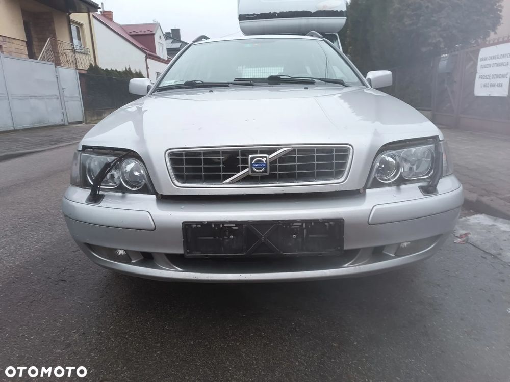 Volvo V40 S40 zderzak przód przedni 392-52 , reflektory lampy xenon Europa