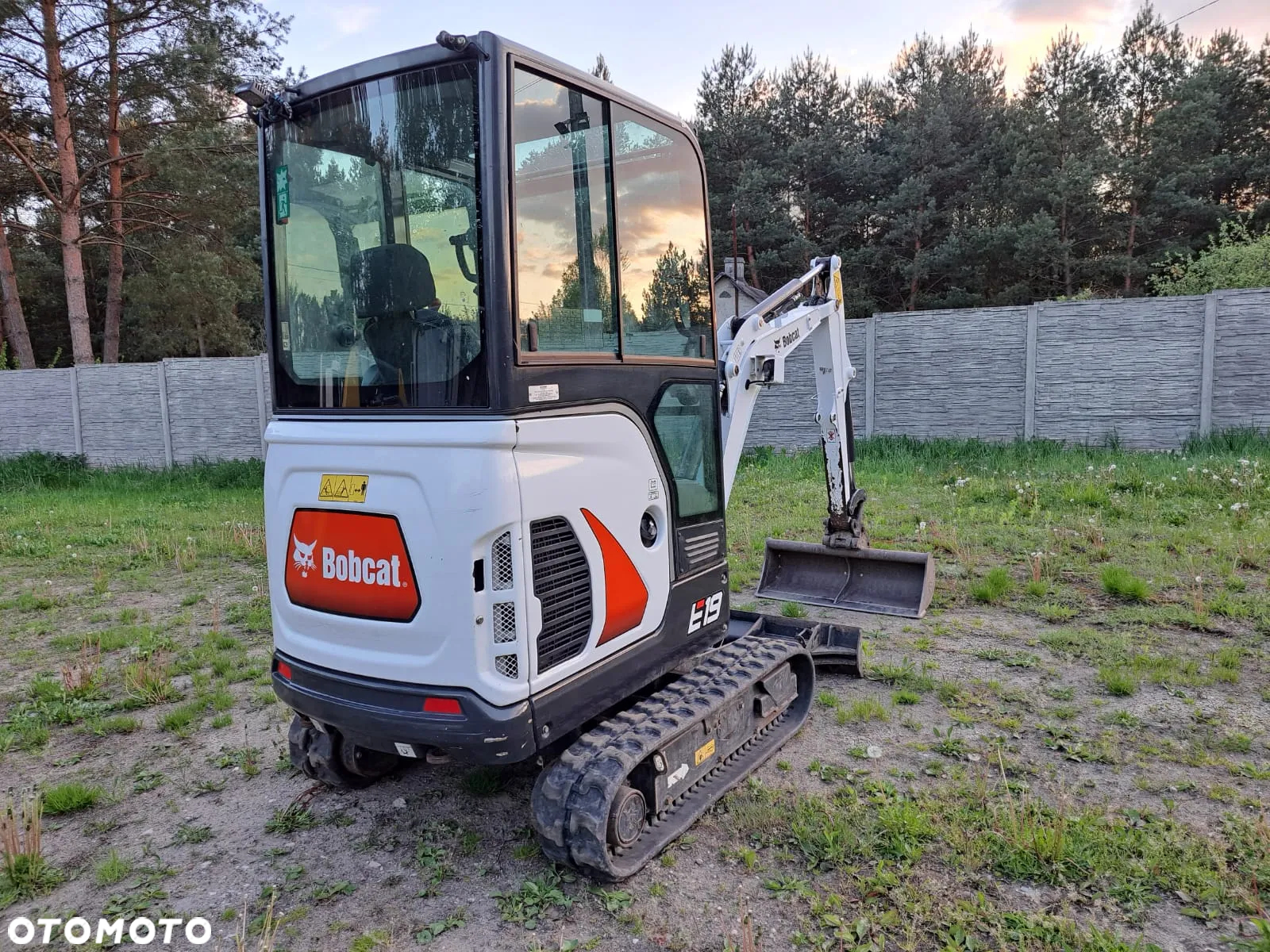 Bobcat E19 - 3