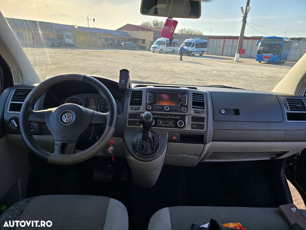 Volkswagen Caravelle - 18