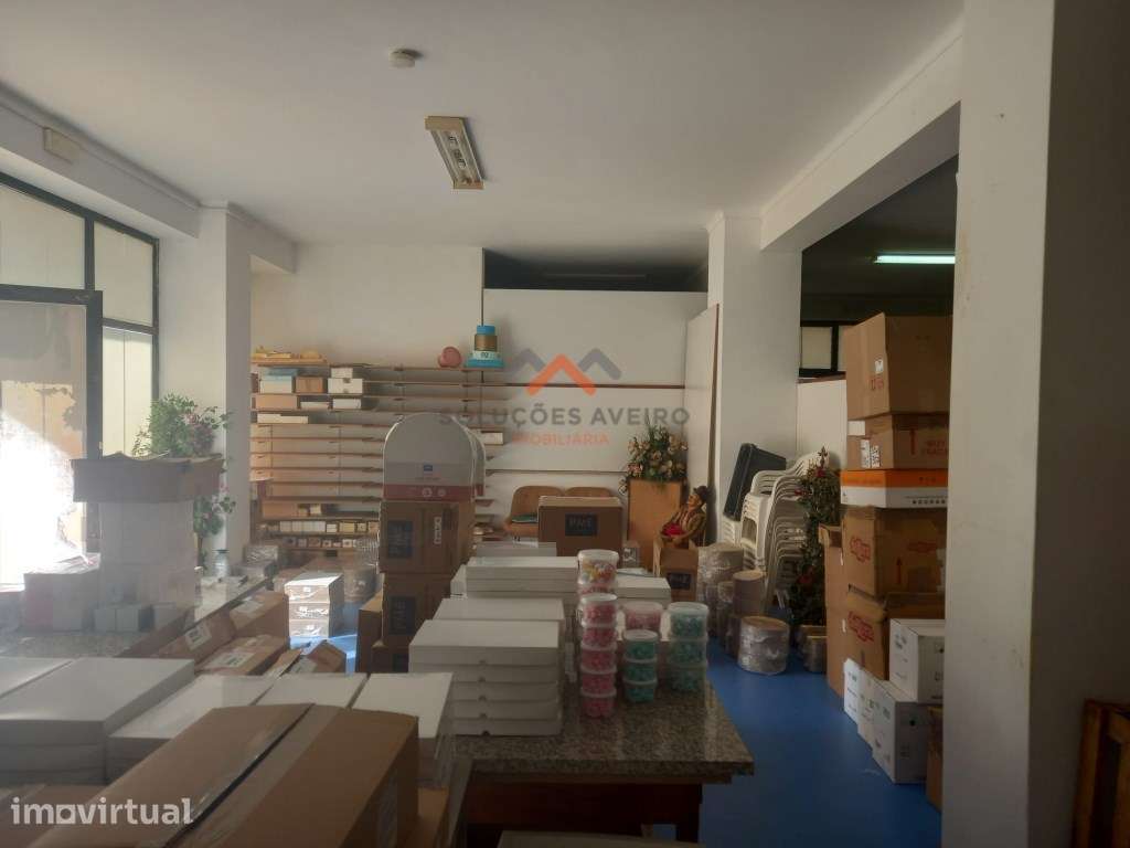 Loja em Aveiro com 200 m² Comércio e Serviços - Grande imagem: 2/5