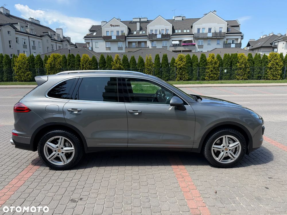 Porsche Cayenne S - 4