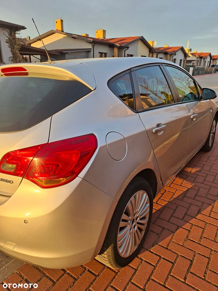 Opel Astra 1.4 T Enjoy - 7