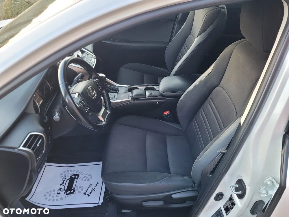 Lexus NX 300 Business Edition AWD - 21