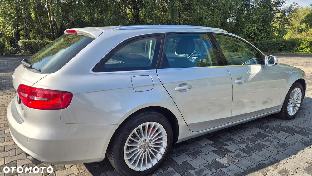 Audi A4 Avant 2012 photo 5