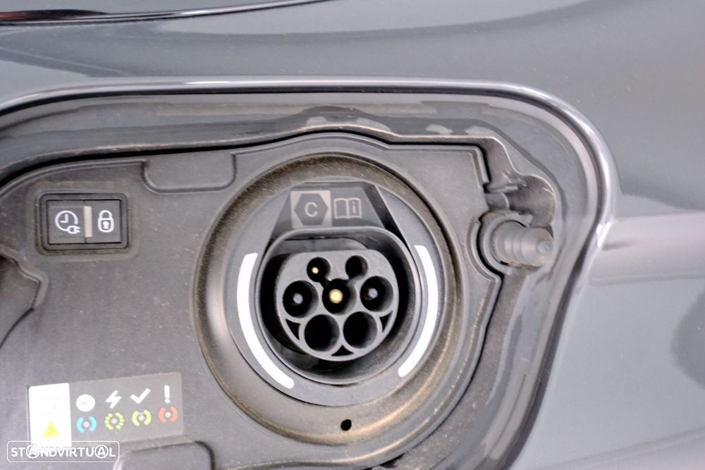 Peugeot 508 SW 1.6 Hybrid Allure e-EAT8 - 32