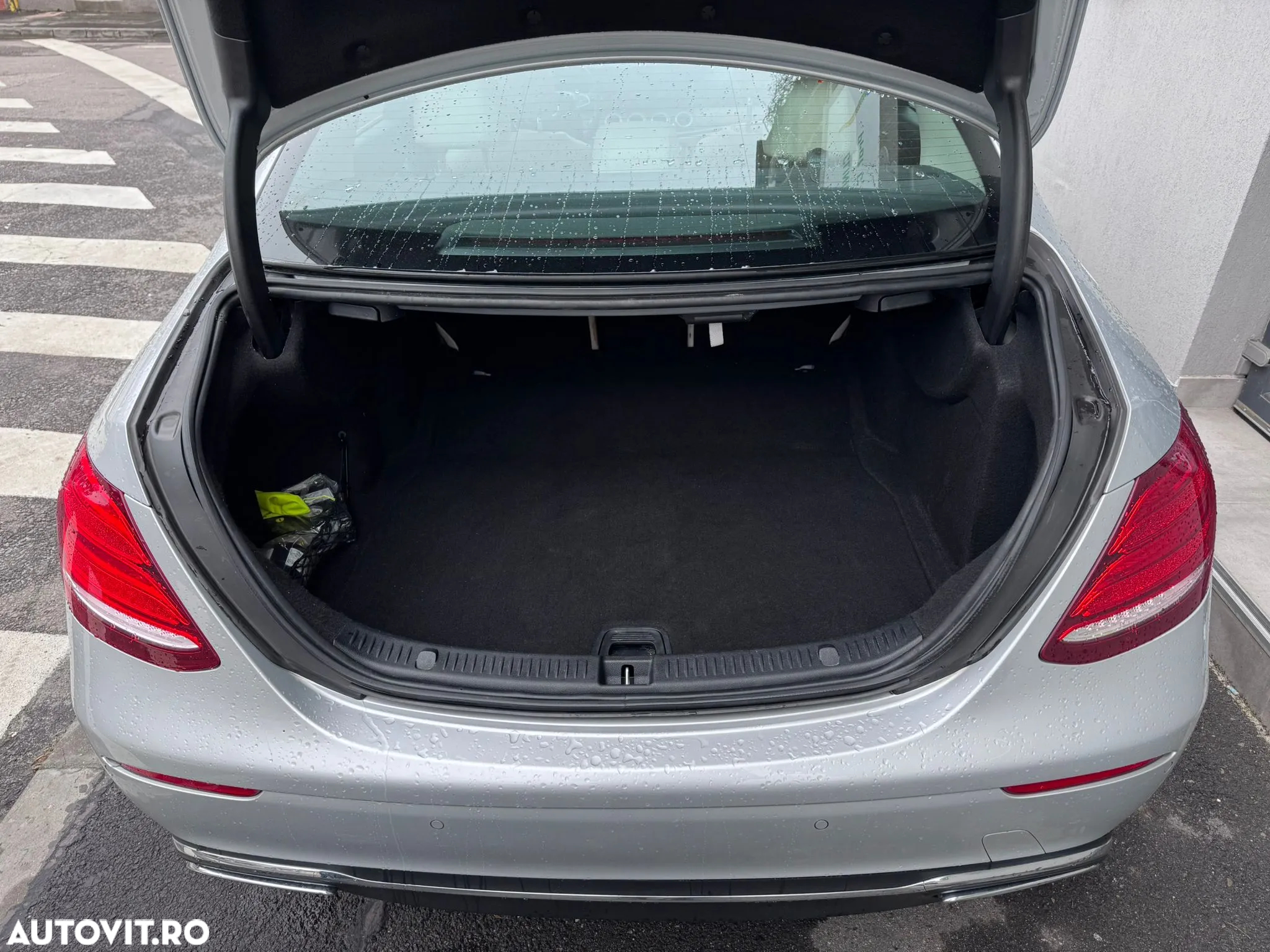 Mercedes-Benz E 200 d 9G-TRONIC - 20