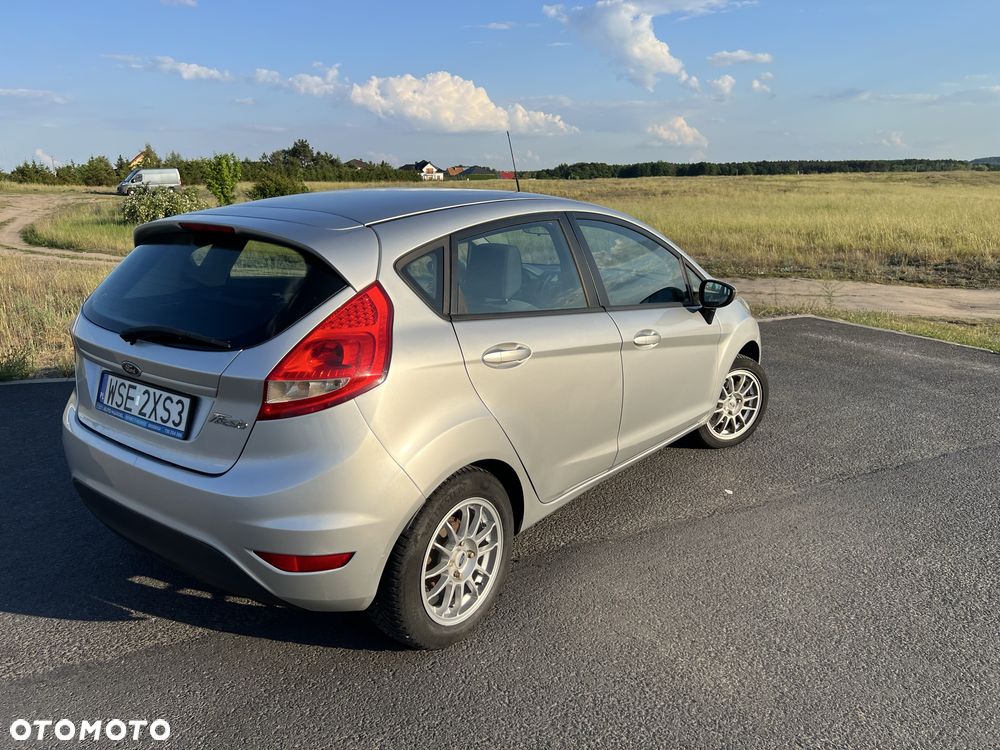 Ford Fiesta - 2