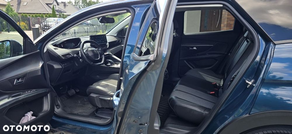 Peugeot 3008 1.5 BlueHDi Allure S&S EAT8 - 17