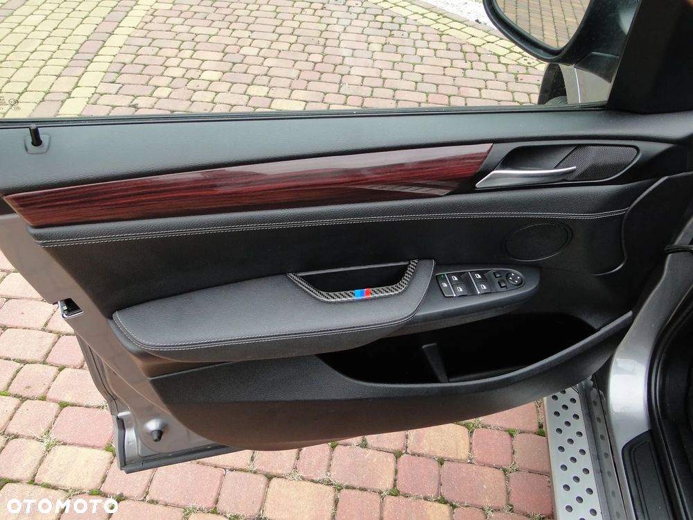 BMW X3 xDrive28i xLine sport - 33