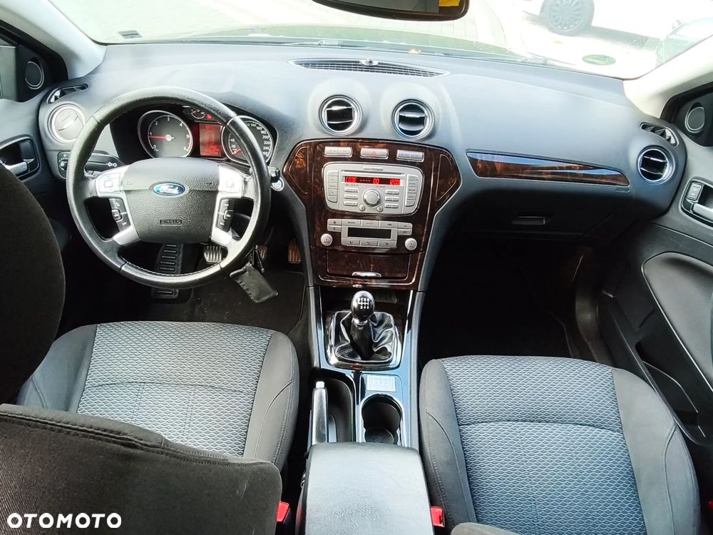 Ford Mondeo 2.0 TDCi Titanium - 8