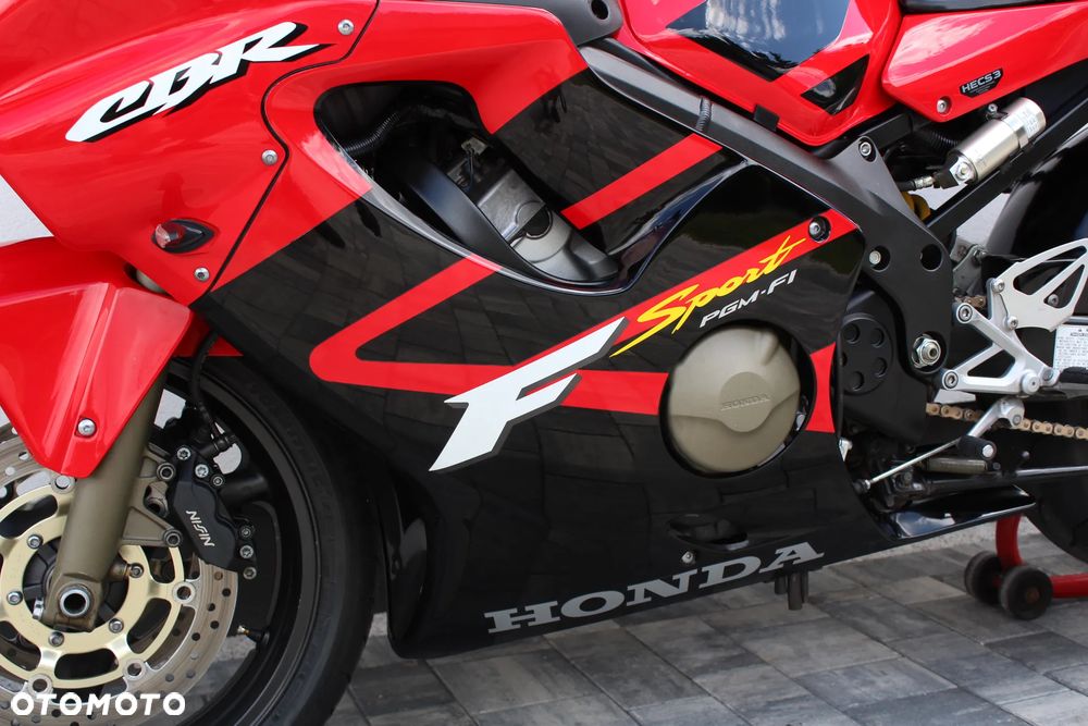 Honda CBR - 12