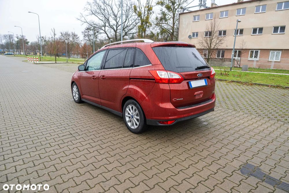 Ford Grand C-MAX - 4