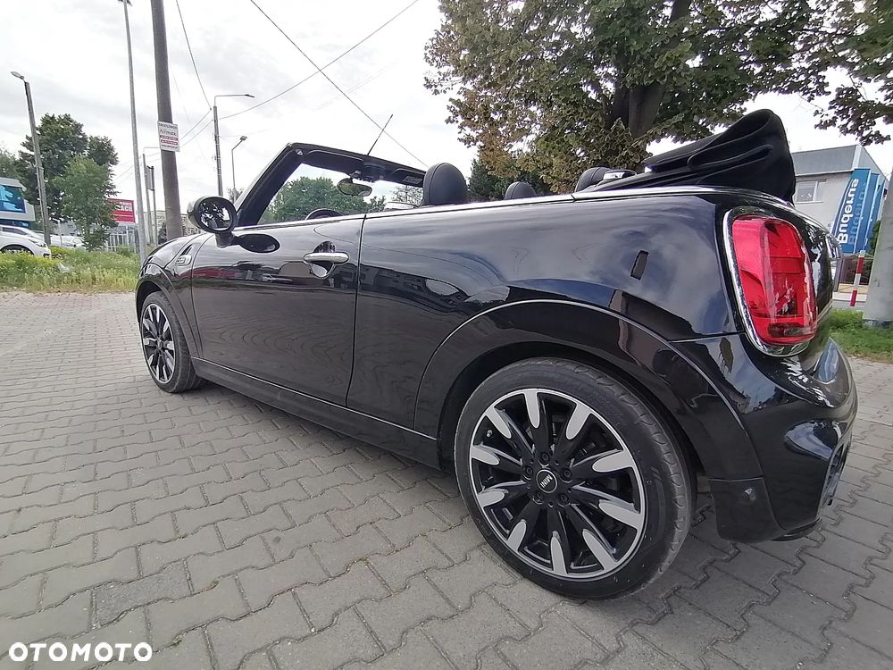 MINI Cooper Cabrio - 16